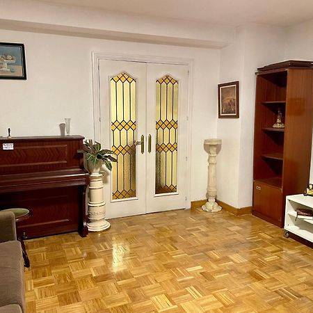 Private Rooms Madrid Atocha Luaran gambar