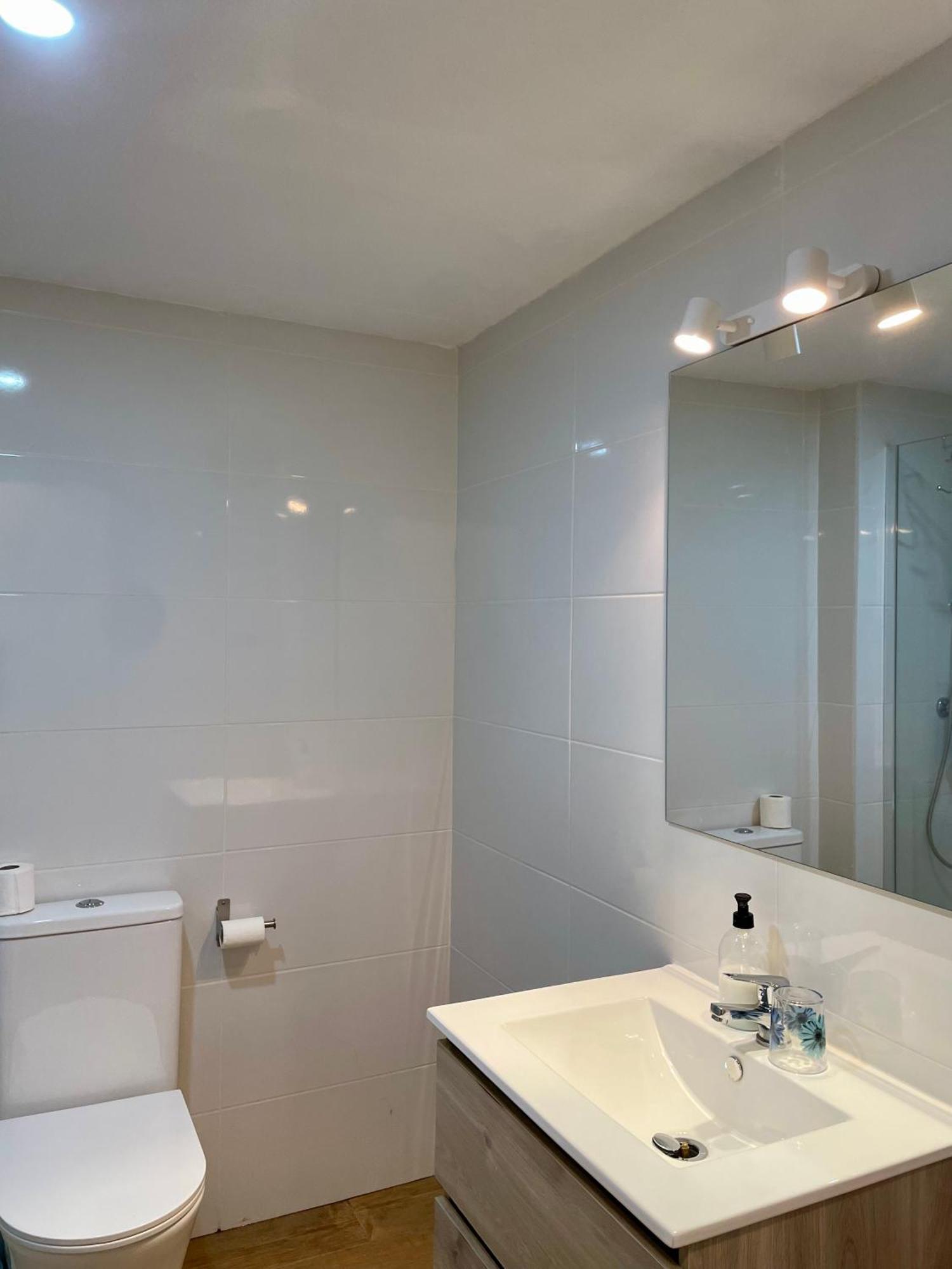 Private Rooms Madrid Atocha Luaran gambar