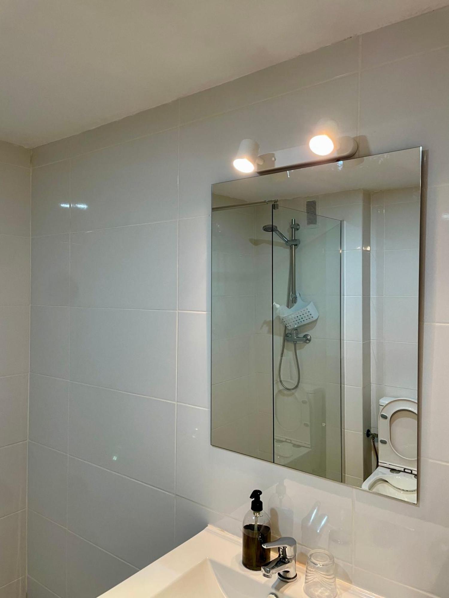 Private Rooms Madrid Atocha Luaran gambar