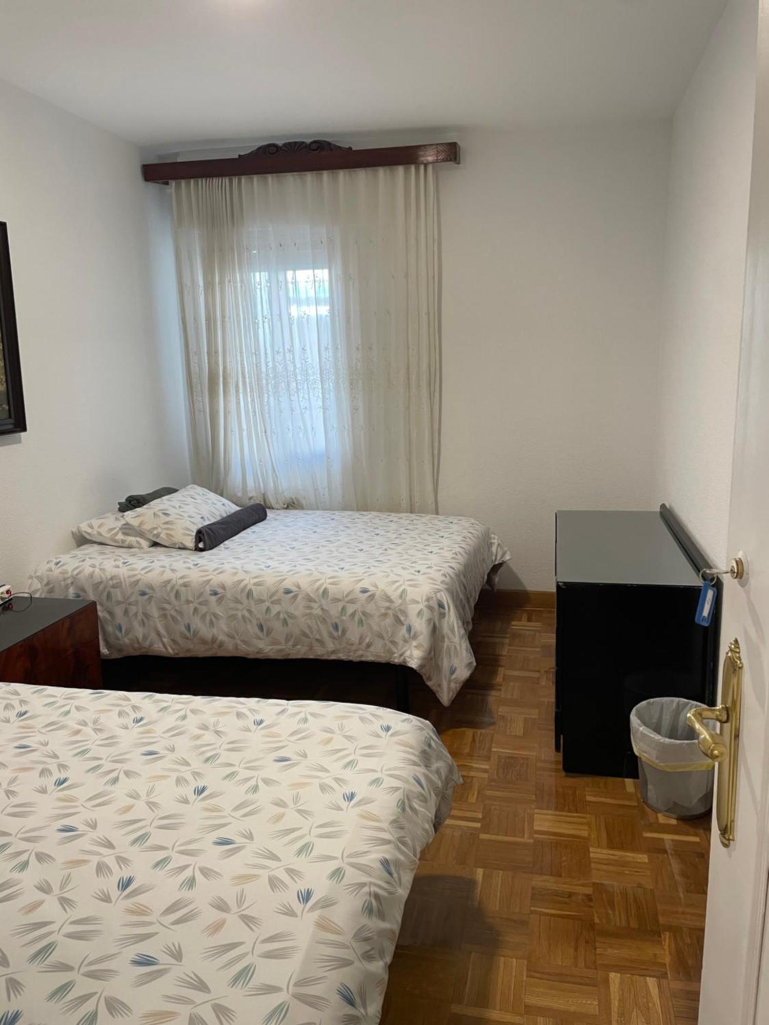Private Rooms Madrid Atocha Luaran gambar