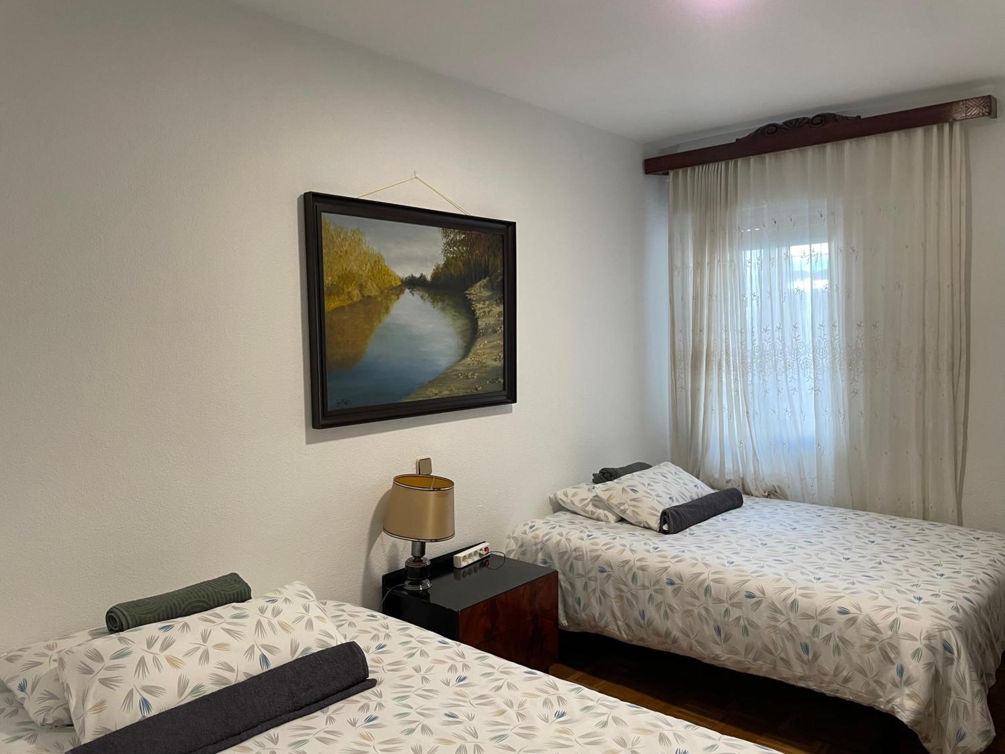 Private Rooms Madrid Atocha Luaran gambar
