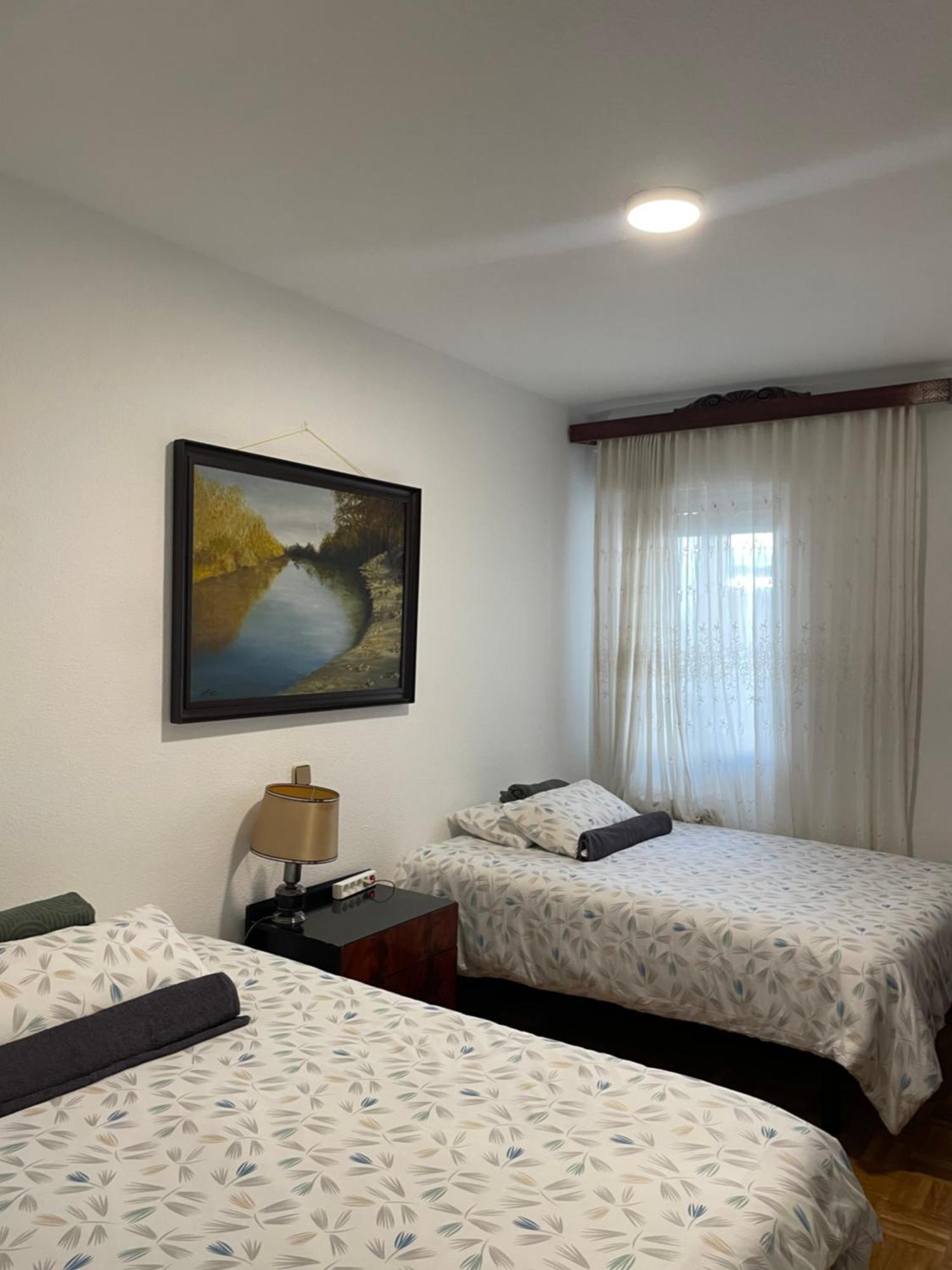 Private Rooms Madrid Atocha Luaran gambar