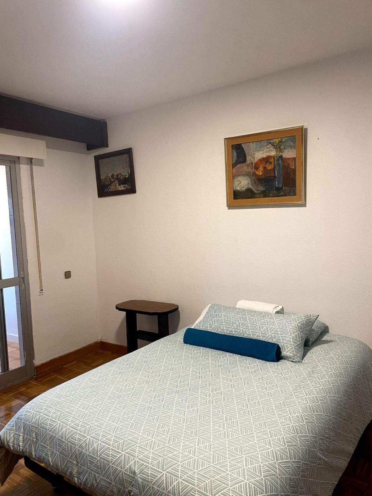 Private Rooms Madrid Atocha Luaran gambar