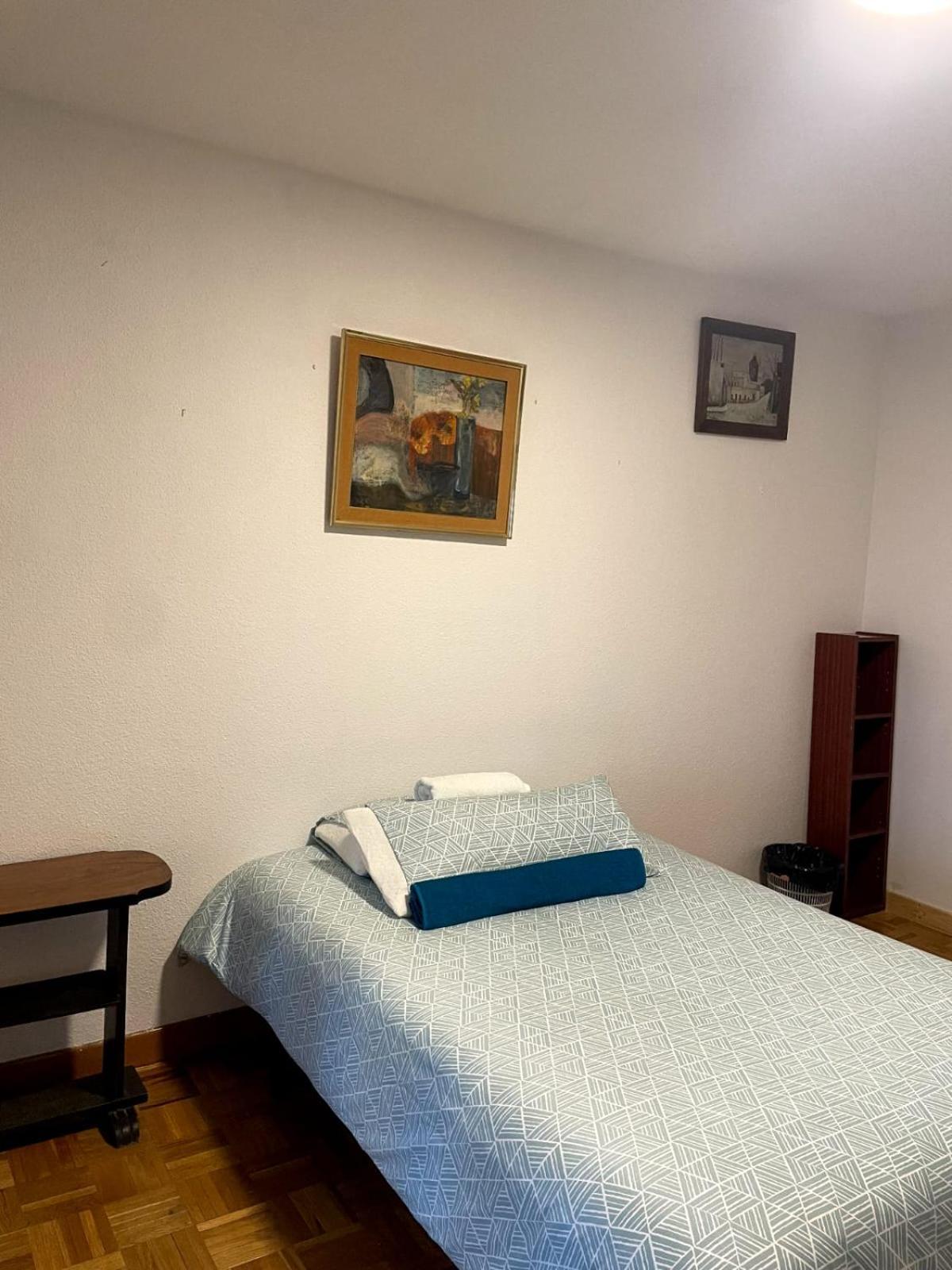 Private Rooms Madrid Atocha Luaran gambar