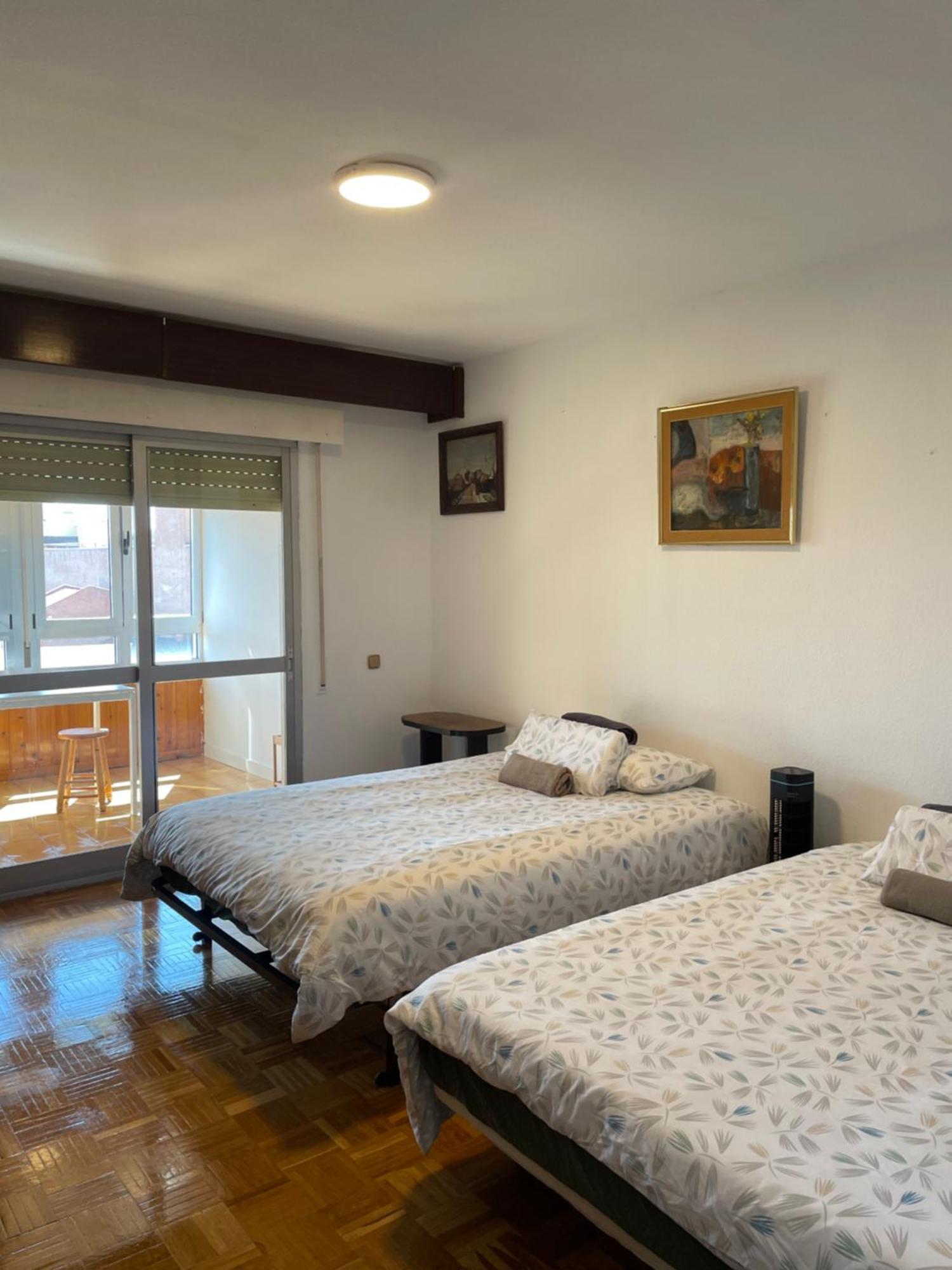 Private Rooms Madrid Atocha Luaran gambar